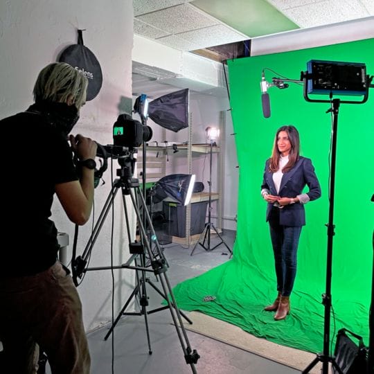 Behind the Scenes Green Screen